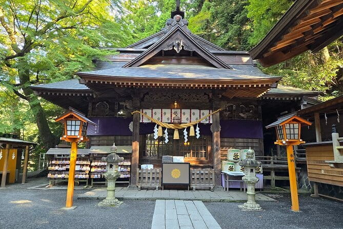 Mount Fuji Full Day Sightseeing Tour from Tokyo - Fujiyoshida Retro Shopping Street for Snacks and Souvenirs