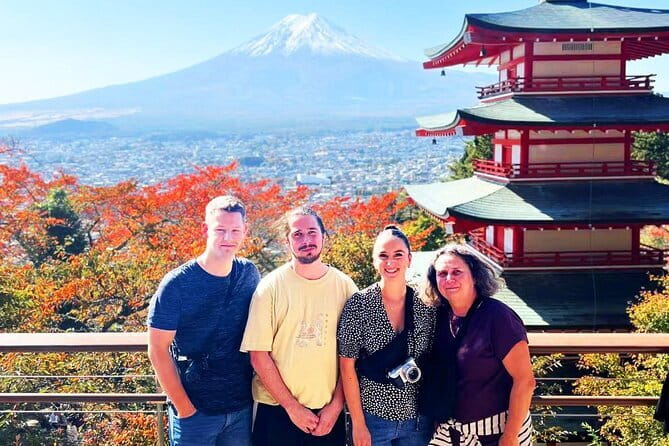 Mt.Fuji Arakurayama Sengen Park,Oshino Hakkai,Kawaguchi Lake Tour - Stop 1: Arakurayama Sengen Park and the 397 steps to Chureito Pagoda