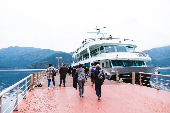 Mt Fuji & Hakone Cruise, Drum Show Bullet Train 1 Day from Tokyo - What the group experience really feels like