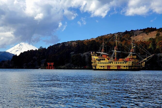 Mt Fuji & Hakone Private Tour from Tokyo: Return by Bullet Train - Shrine Quiet Time: Kitaguchi Hongu Fuji Sengen Jinja