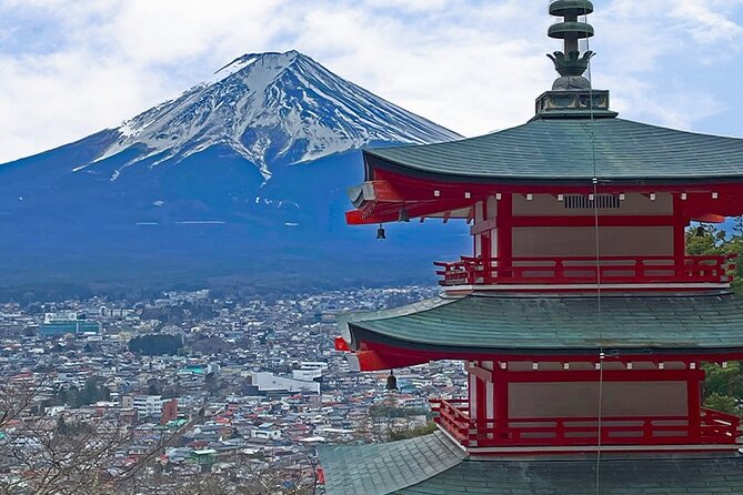 Mt. Fuji, Oishi Park & Arakurayama Pagoda Bus Tour with Lunch - Fujikawaguchiko: lunch with meat-and-fish or vegetarian choice