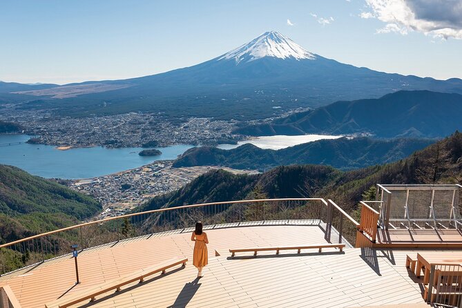 Muslim Friendly Mt. Fuji Tour with Halal Lunch and Prayer Time - Prayer time that is built into the route, not tacked on later