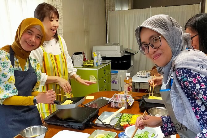 Near Fushimiinari: Kyoto Home Cooking Class & Supermarket tour - Miho’s role and why the instruction feels clear