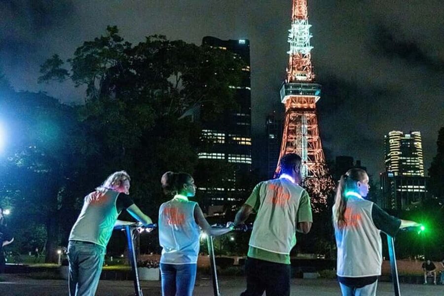 Night E-Scooter Ride to Tokyo Tower - No License Needed - Rolling through Minato City at night: the ride segments and photo moments