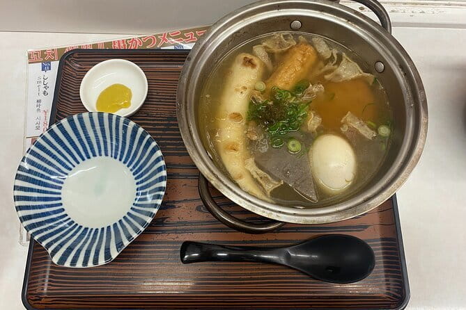 Night Soul Food Tour in Shinsekai with a local guide - Stop One in Shinsekai: How the Evening Tasting Route Works