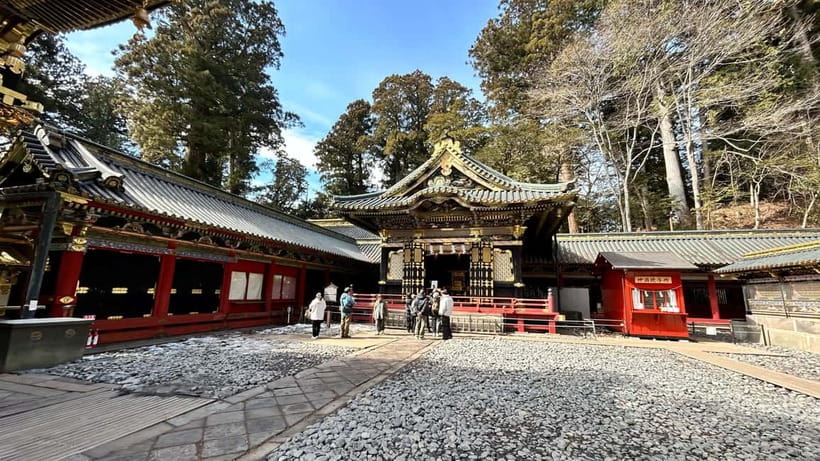 Nikko: Kegon Falls, Lake Chuzenji & Toshogu Temple - Lunch in Nikko: simple, timed, and often better than you think