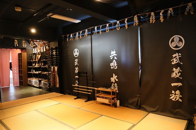 Ninja Samurai 2-hour hands-on lesson by Japanese master in Tokyo - Samurai Sword Technique: Drawing, Using, and Understanding the Difference