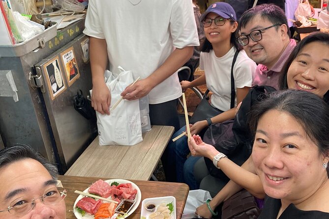Nishiki Market Walking Food Tour with Local guide - What to expect from the included tastings, and what varies