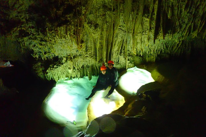 Okinawa Miyako 3set Beach SUP, Snorkeling,Pumpkin Cave,Canoeing - Boraga Limestone Cave and the Pumpkin Cave climb: where “power spot” becomes a workout