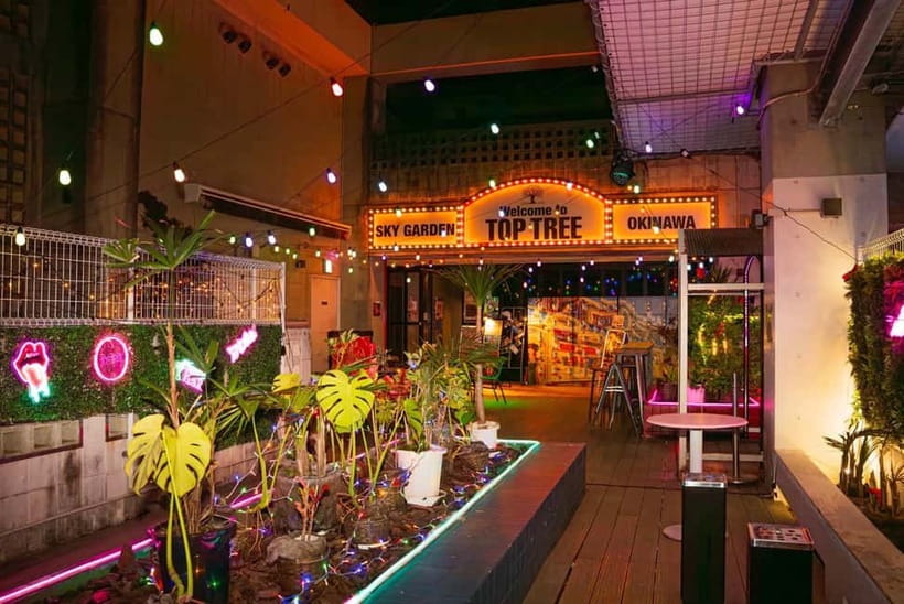 Okinawa:Sky BAR TOPTREE Nightclub Entry Ticket+Drink & VIP - What to expect from service and crowd levels