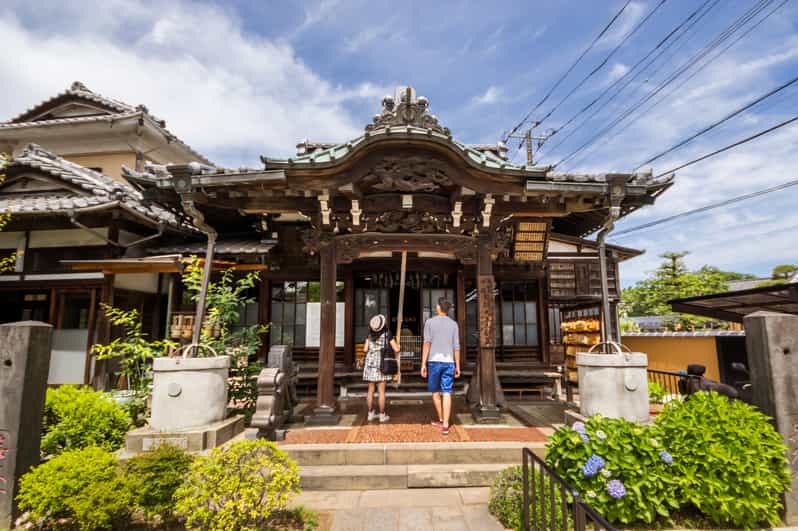 Old and Nostalgic Tokyo: Half-Day Yanaka Walking Tour - Why Yanaka, Nezu, and Sendagi feel like old Tokyo