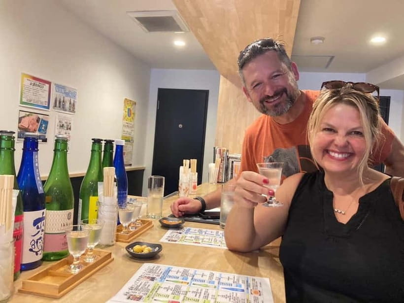Osaka Bar Hopping | Explore Hidden Bars & Izakayas in Namba - Stop 1 Around 542-0075: Your First Tasting Pour
