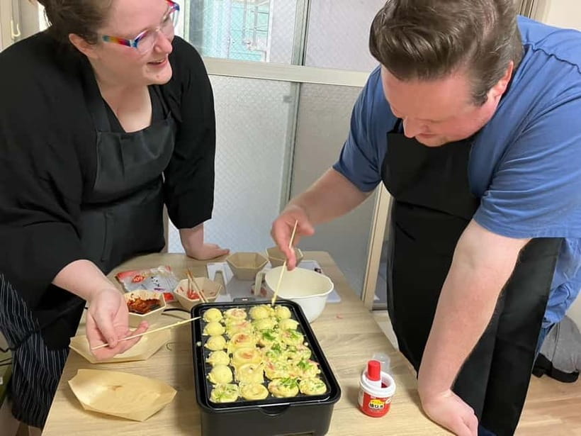 Osaka : Cooking Class Okonomiyaki & Takoyaki course in Nanba - Price and what you truly get for about $70