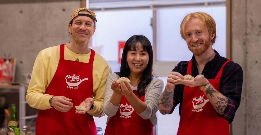 Osaka: Cooking Class & Sake Tasting with Local Market Visit - Lunch and drinks: eating while the lesson continues