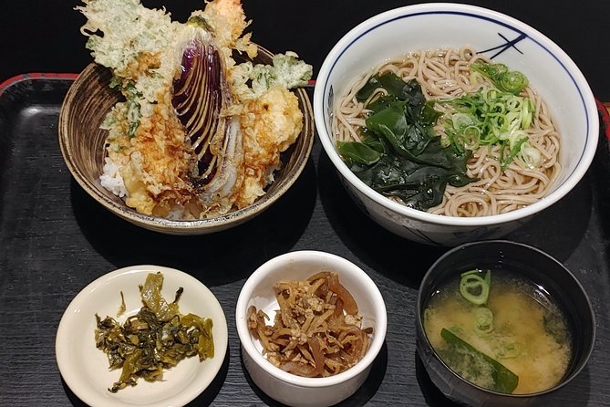 Osaka Dotonbori Daytime Food Tour - Sennichimae Doguyasuji Shotengai: market and shop energy between tastings