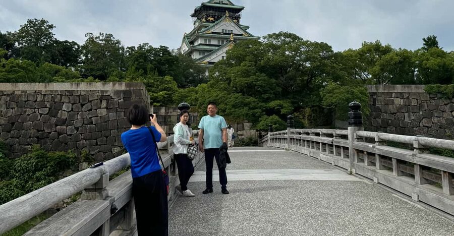 Osaka: Early Morning Osaka Castle Guided Tour, Avoid Crowds - Key highlights worth showing up for