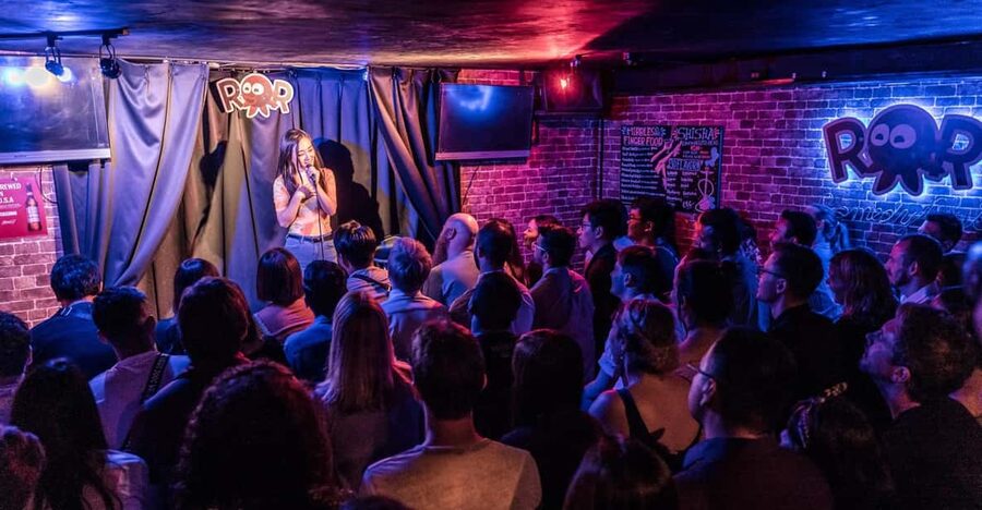 Osaka: English Stand Up Comedy Show at Osaka Comedy Club - What you learn about Japan while laughing