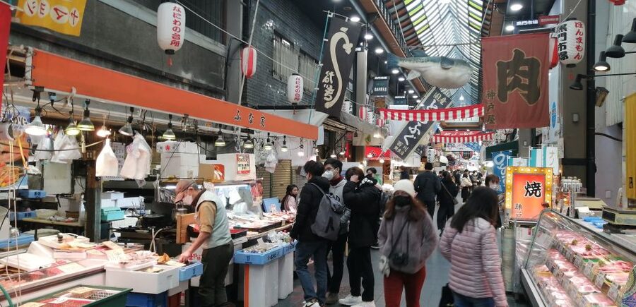 Osaka: Five Must-See Highlights Walking Tour & Ramen Lunch - Shinsekai and Tsutenkaku, retro street energy with time to shop and snack