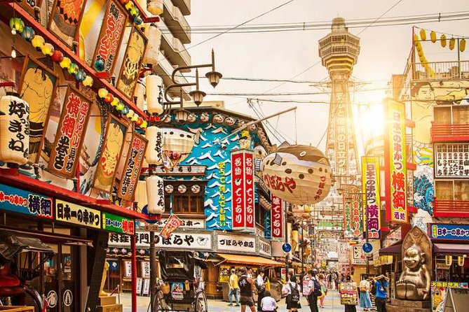 Osaka Food Tour: 13 Dishes at 5 Local Eateries - Guide commentary, fun quizzes, and the small-group advantage
