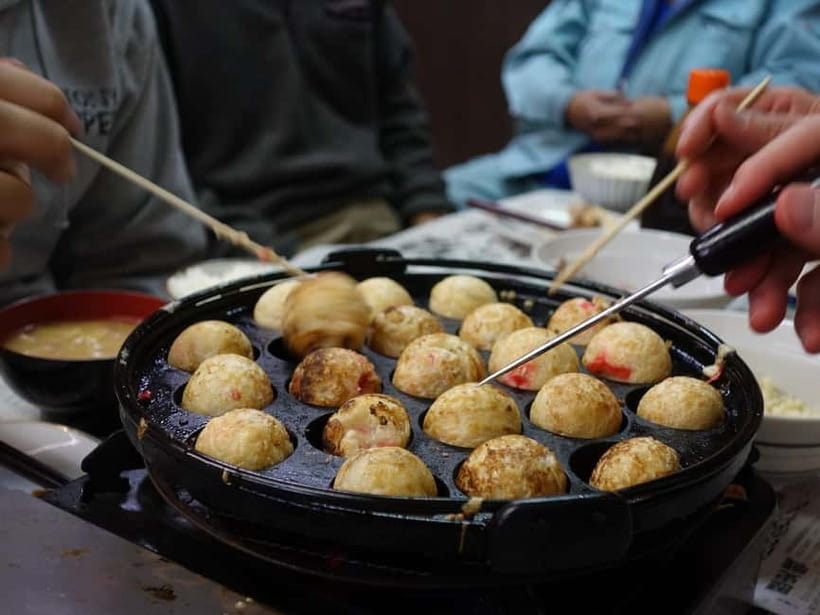 Osaka: Food Tour Kuromon Market & Dotonbori with Guide - Meeting at Hotel Royal Classic Osaka, then straight into food mode