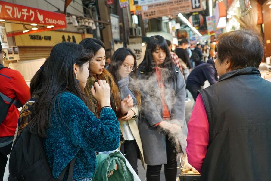 Osaka: Kuromon Market Food Walking Tour (6 stops, 6 tastes) - Key points before you go