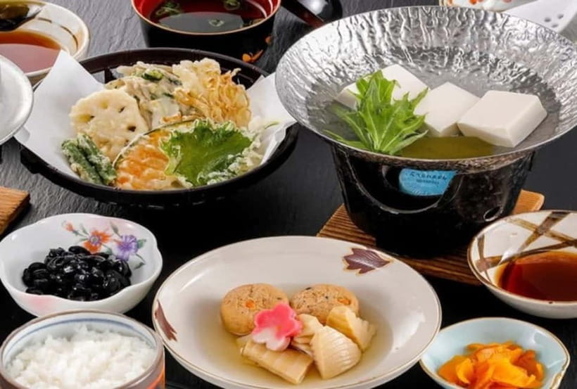 Osaka/Kyoto: Amanohashidate & Miyama Tour with Boat & Lunch - Chion-ji Temple at the gateway to Amanohashidate