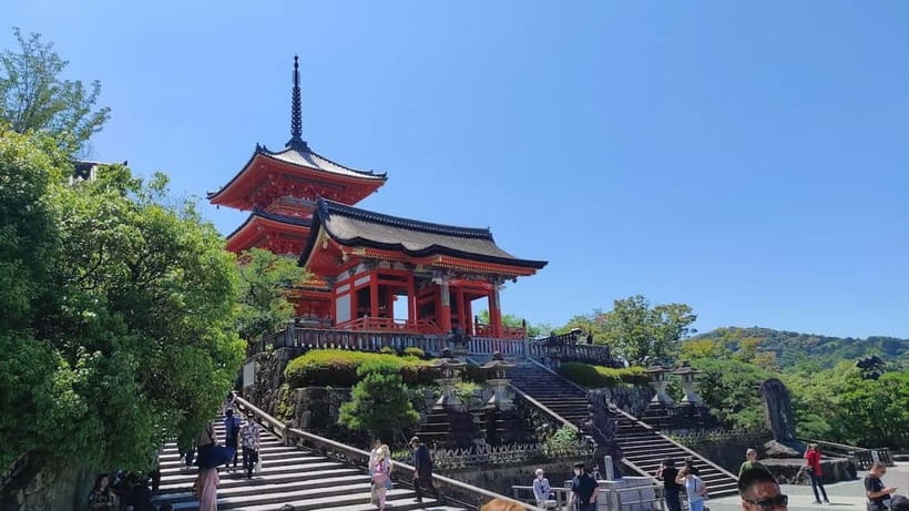 Osaka: Kyoto & Uji Historical Sites and Scenic Delights Tour - Kiyomizu-dera and the Kiyomizu Stage: the longest temple window