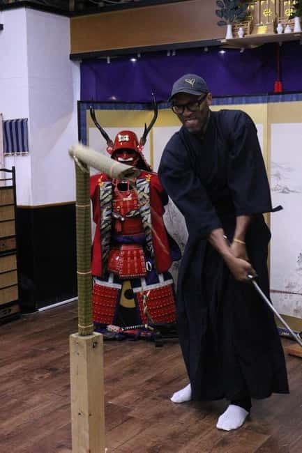 Osaka: Learn Bushido - Trial Slashing with Samurai Sword - Osaka Castle Area, Samurai Honor: What the Experience Really Feels Like