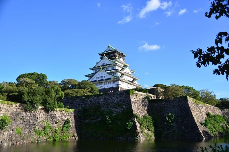 Osaka: Main Sights and Hidden Spots Guided Walking Tour - Osaka Castle Park: grand exterior views and the 400-year story