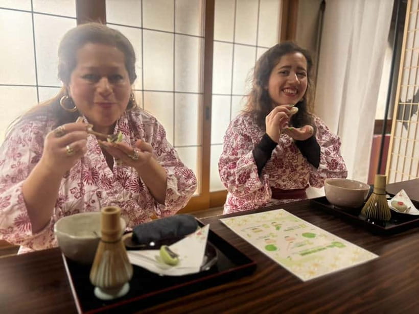Osaka: Mind & Spirit Balance Temple Reiki Healing - Photos in Yukata, a Keepsake That Makes the Memory Stick