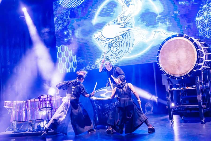 OSAKA NIGHT FUSION Japanese Taiko Kabuki Samurai Dance Show - Key things that make Osaka Night Fusion special