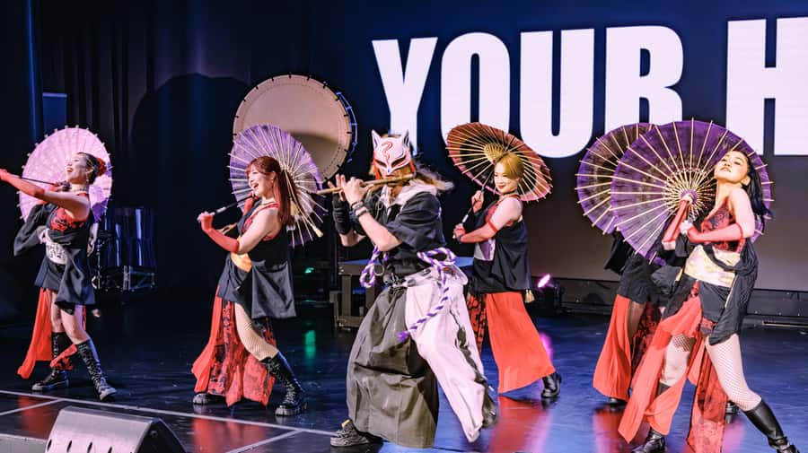 OSAKA NIGHT FUSION Japanese Taiko Kabuki Samurai Dance Show - Should you book Osaka Night Fusion?