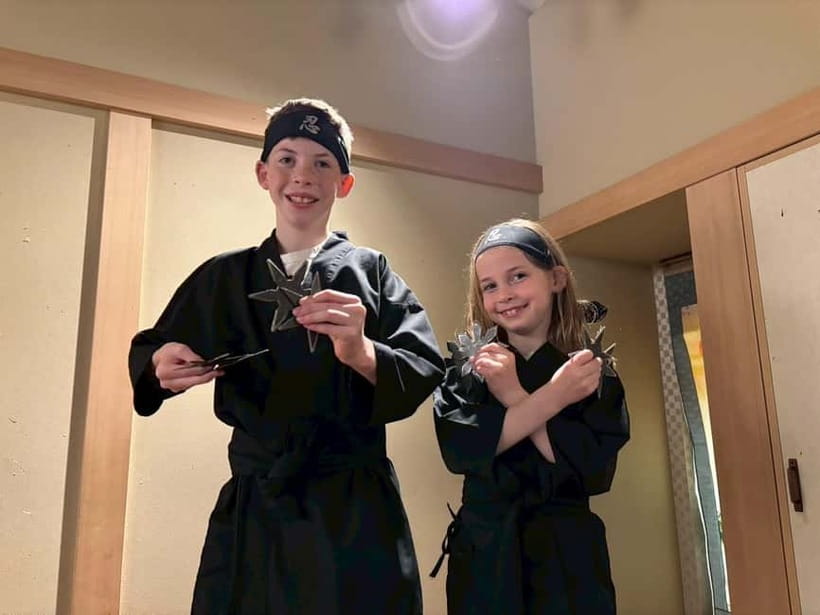 Osaka: Ninja Experience Cafe in Dotonbori - Costume and Gear, The Quick Change You Should Plan For