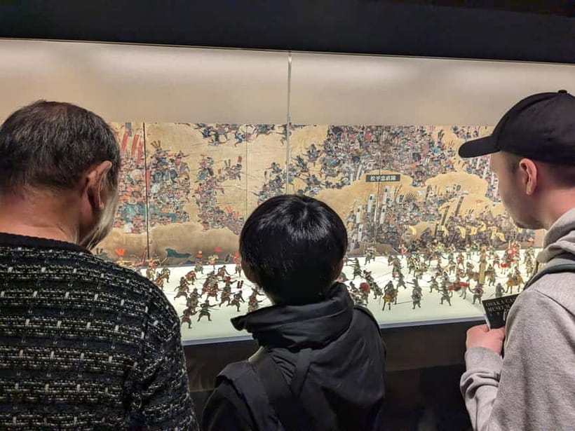 Osaka: Osaka Castle Guided Tour with Local Guide - Your Local Guide: Kansai Roots, Plus a Creative Twist