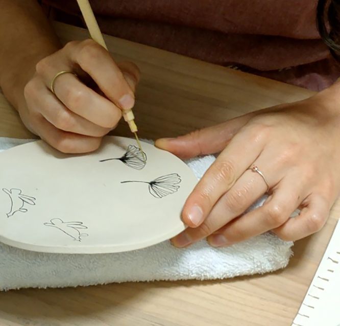 Osaka: Private Ceramic Painting Workshop - Private instruction with Anna and the teaching rhythm
