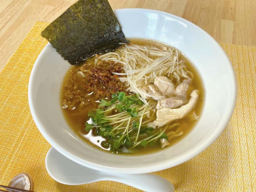 Osaka: Ramen and Gyoza Cooking Class in Dotonbori - Soup base basics: dashi style with chicken bones and dried sardines