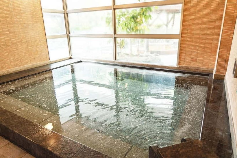 Osaka: Tennen Onsen Naniwa-no-Yu, the famous hot spring spa - Price and value: how $5 turns into a real experience