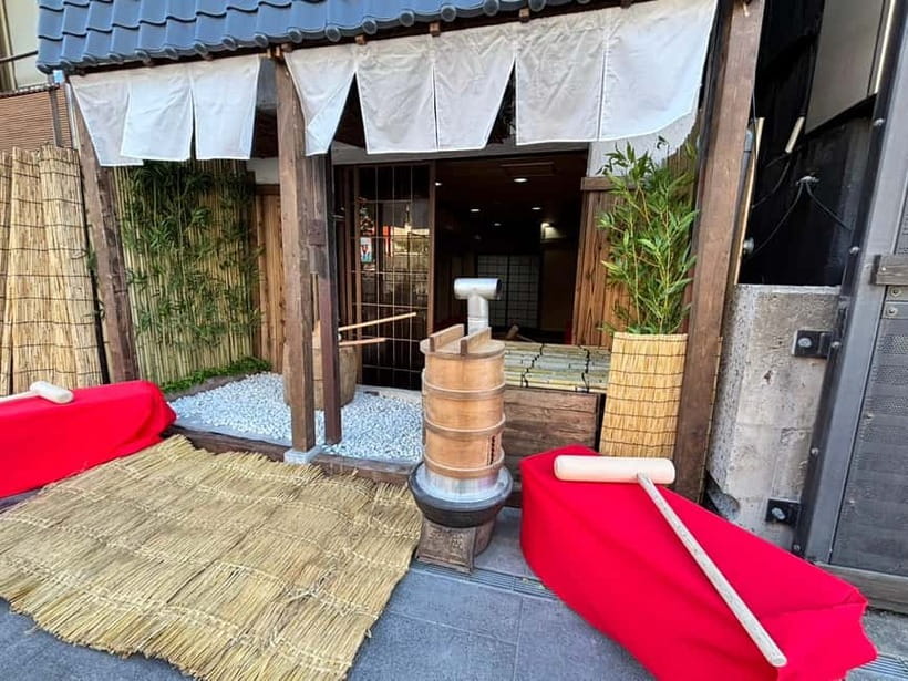 Osaka: Traditional Mochi Pounding Experience with Tasting - Key Things You Notice Right Away
