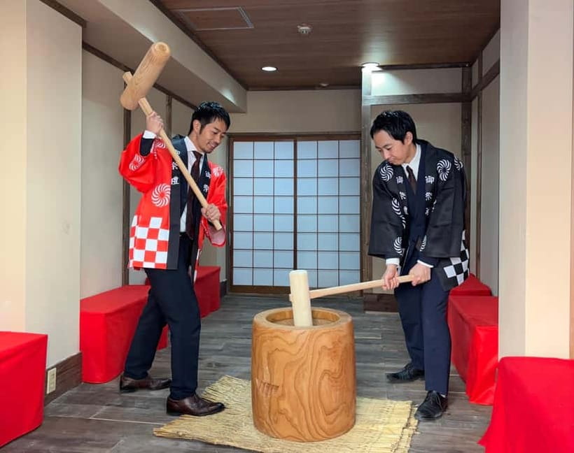 Osaka: Traditional Mochi Pounding Experience with Tasting - Steamed Rice to Finished Mochi: What You Actually Do