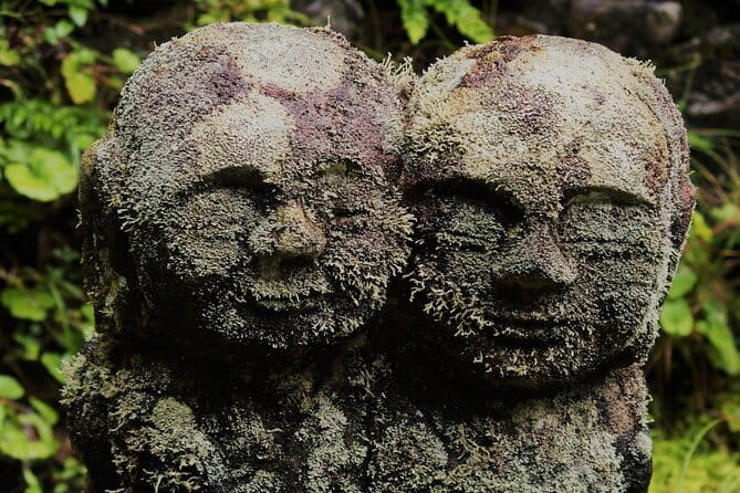 Otagi Nenbutsu Temple and Arashiyama Bamboo Forest Tour - Stop 1: Otagi Nenbutsu-ji, 1,200 statues and quirky backstreet calm
