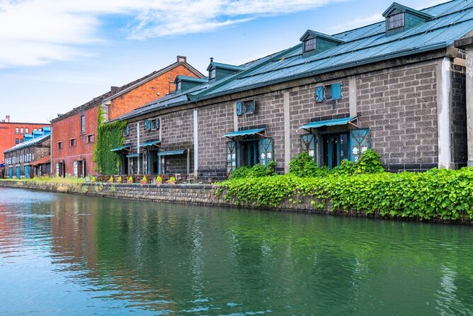 Otaru 4hr Private Trip with Government-Licensed Guide - Stop 1: Otaru Canal, the free classic that sets the tone