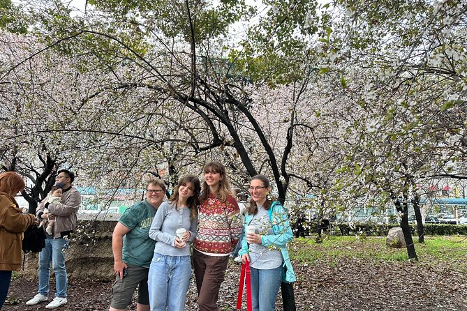 PRIVATE 6hr, Food tour from Osaka Castle, Kuromon, Dotonbori. - Doguyasuji shopping street: knives and kitchen tools culture