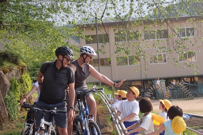 Private Afternoon Cycling Tour in Hida-Furukawa - Market Stops, Old Folk Houses, and the Stuff You Usually Miss