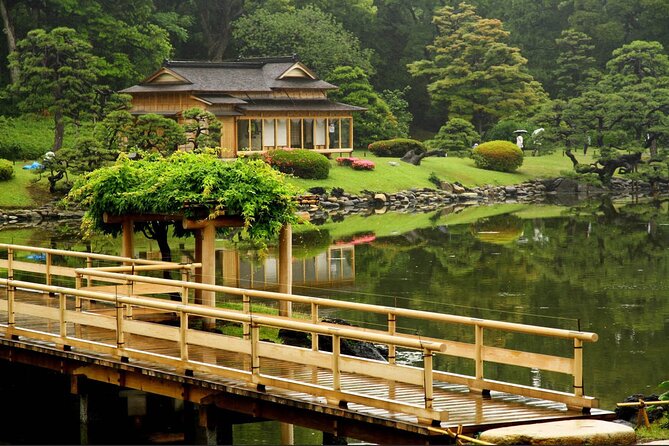 Private and Customisable Tokyo Tour with English Driver-guide - Ueno Park: a short break that helps you recharge