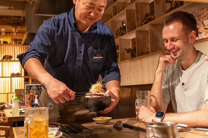 Private Bar Hopping Tour in Shinjuku Golden Gai - Drinks, Food, and the 3-Hour Pace: How It Should Feel