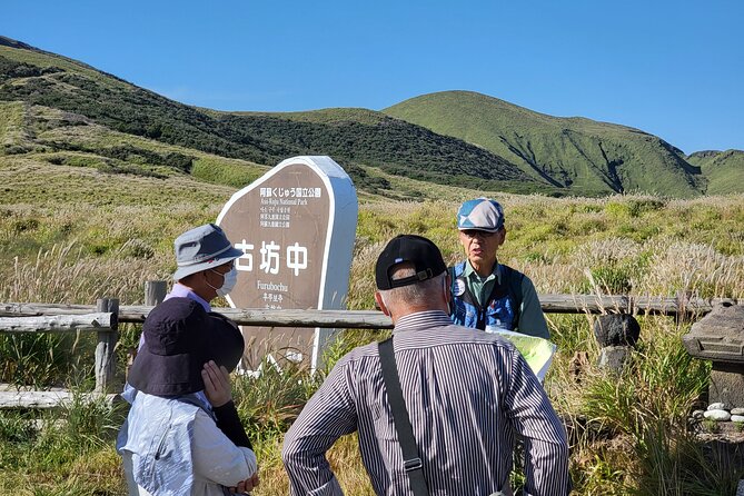 Private guided tour: Mt. Aso volcano, grasslands, Aso Shrine - Monzenmachi: walking, tea, and the Akaushi beef cutlet rice break
