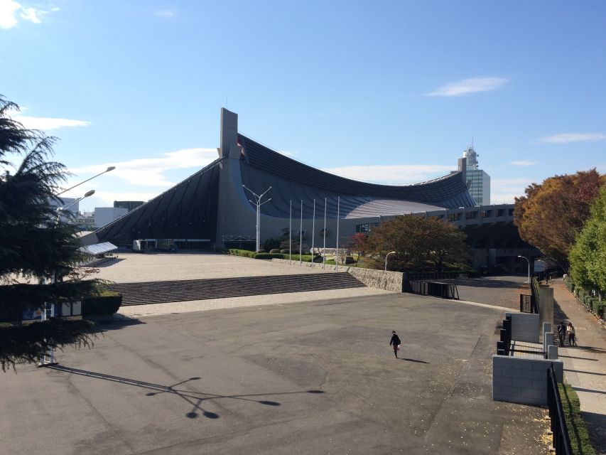Private Harajuku Omotesando Architecture Tour - Seeing Yoyogi Gymnasium from a distance, then switching gears