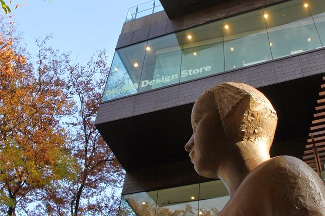 Private Harajuku Omotesando Architecture Walking Tour - Guides that actually tailor the route, from Yoshi to Junko