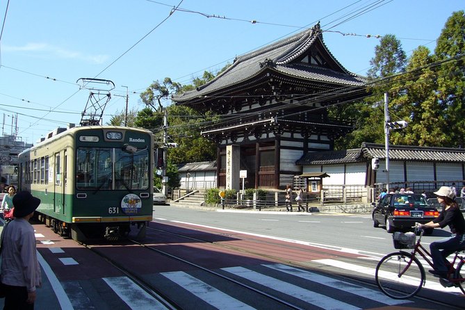 Private Highlights of Kyoto Tour - Nishiki Food Market: your lunch plan, or a taste stop that feels local