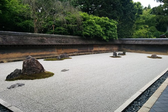Private Highlights of Kyoto Tour - Choosing your route: Northbound Arashiyama to Golden Pavilion, or Southeast Fushimi Inari to Gion